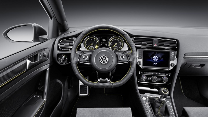Volkswagen Golf R 400 interior
